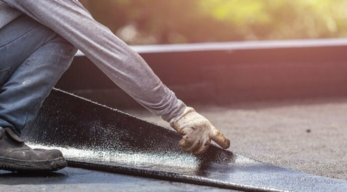 How to Maintain a Flat Roof Maintain a Flat Roof